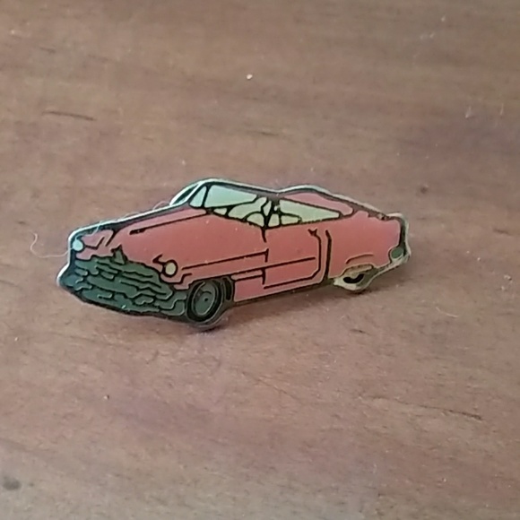 Vintage low rider pin - Picture 1 of 2